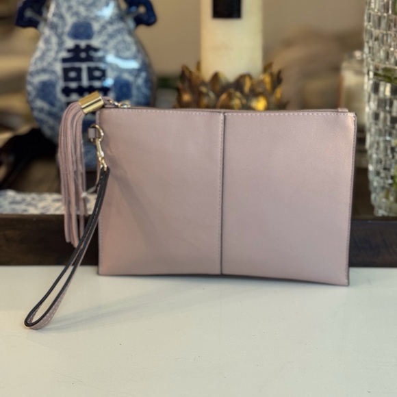 INC International Concepts Handbags - 🩷 NWOT INC PINK LEATHER WRISTLET!